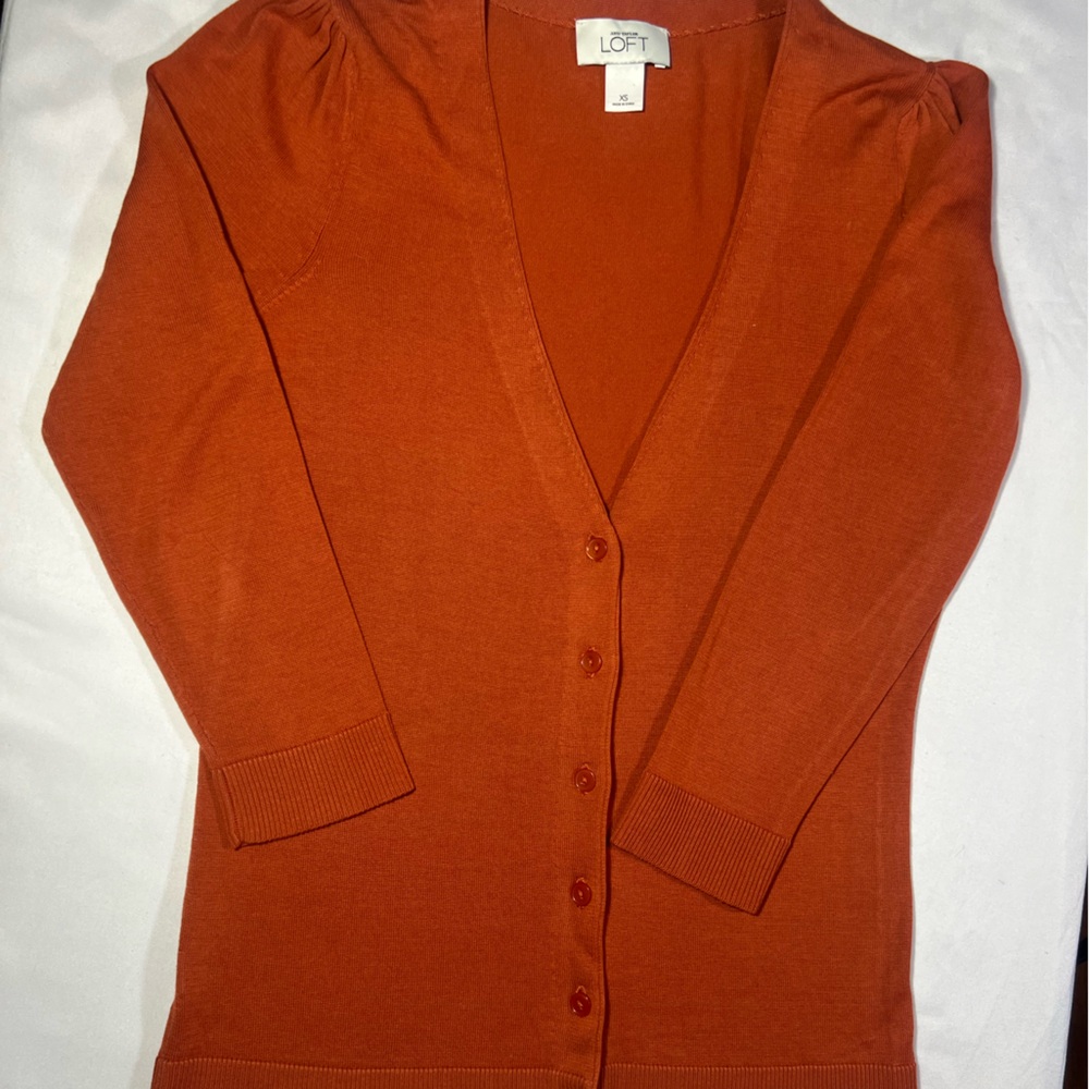 Ann Taylor Loft orange V-neck cardigan extra small